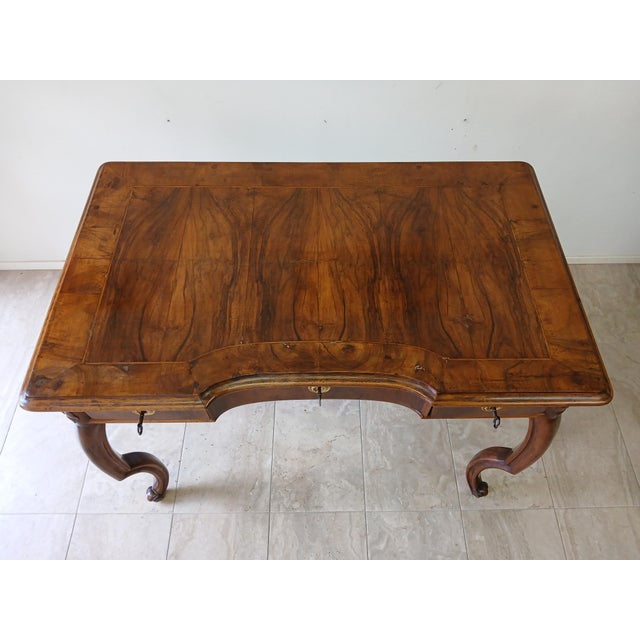 Antique Desk in Walnut, 1800s For Sale - Image 15 of 18