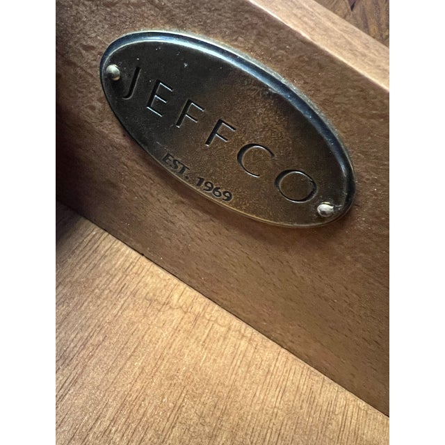 Jeffco Carved Georgian Style Liquor / Bar Cabinet For Sale - Image 12 of 12