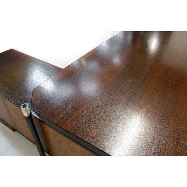 Pitagora Desk and Executive Socrate Desk Chair by Renato Venturi and Ennio Fazioli and Ico Parisi for MIM Roma, 1976, Set of 2 For Sale - Image 13 of 18