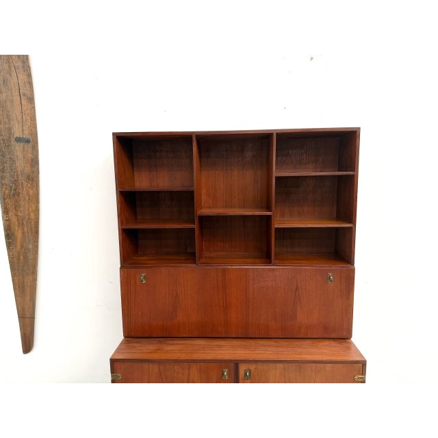 Wood Bookcase Sideboard in Teak and Brass, 1960s For Sale - Image 7 of 18