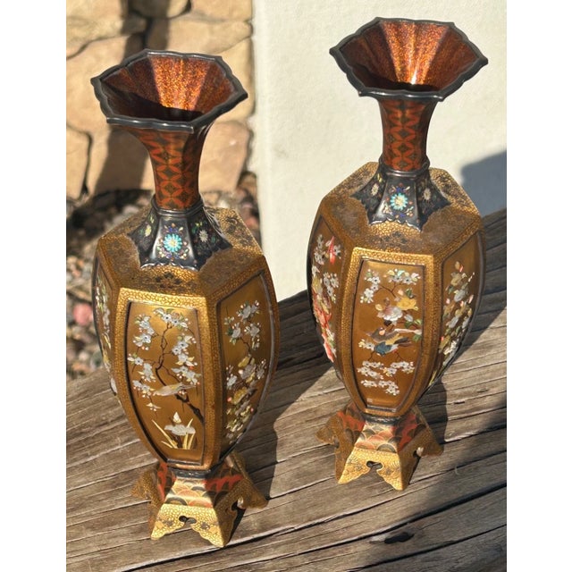 Bronze Exceptional Pair of Antique Japanese Meiji Period Shibayama Vases – Silver & Gold Lacquer, C. 1890 For Sale - Image 8 of 13
