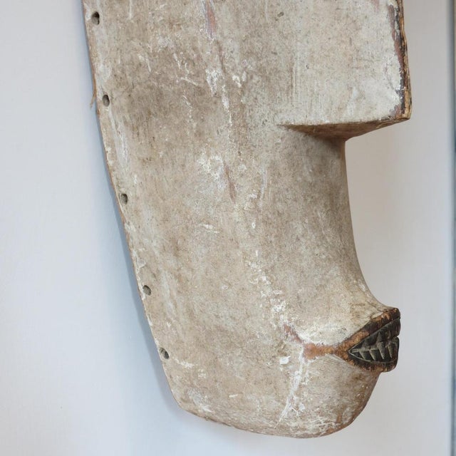 Large Decorative Wall Hanging Mask, Gabon, 1920s-1940s For Sale - Image 4 of 16