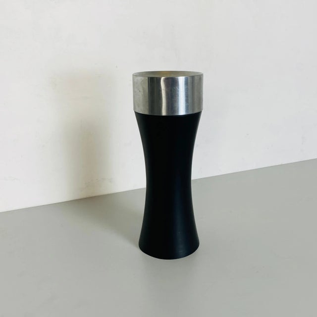 Mid-Century Modern Italian Black Floor Steel Ashtray, 1970s For Sale - Image 4 of 9