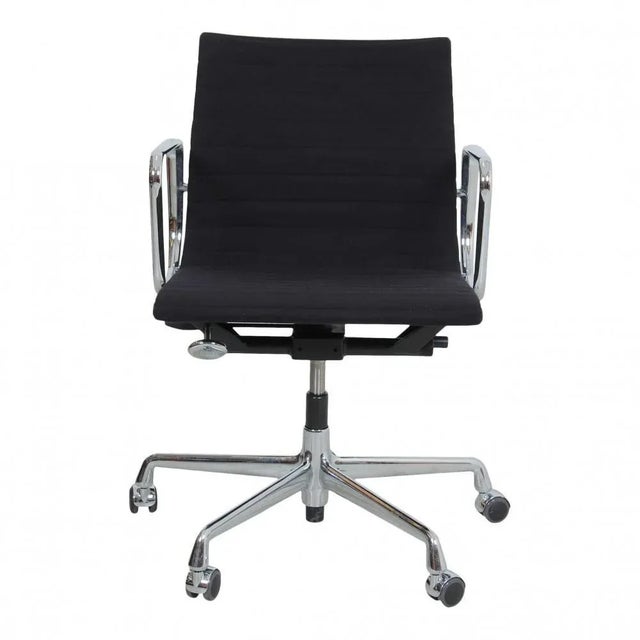 Black Black Hopsak Fabric Ea-117 Office Chair by Charles Eames for Vitra For Sale - Image 8 of 8