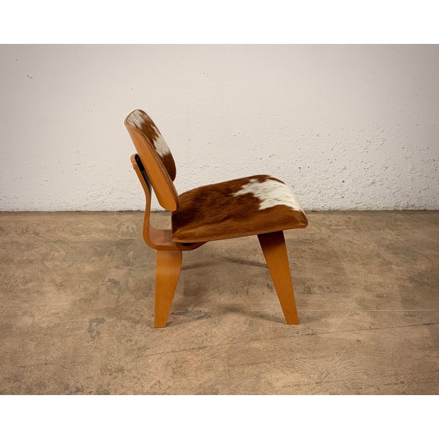 Eames Plywood Group LCW Chair for Vitra by Charles & Ray Eames, 2000s For Sale - Image 6 of 13