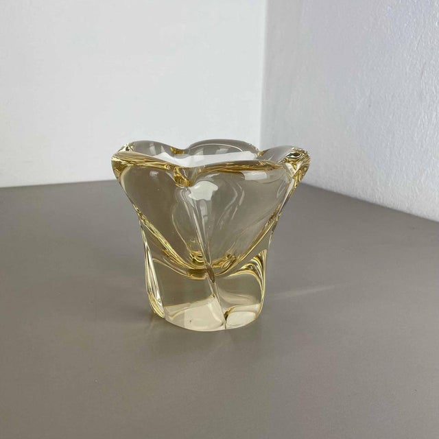 Large Crystal Glass Centerpiece Shell Bowl from Daum Nancy, France, 1970s For Sale - Image 3 of 18
