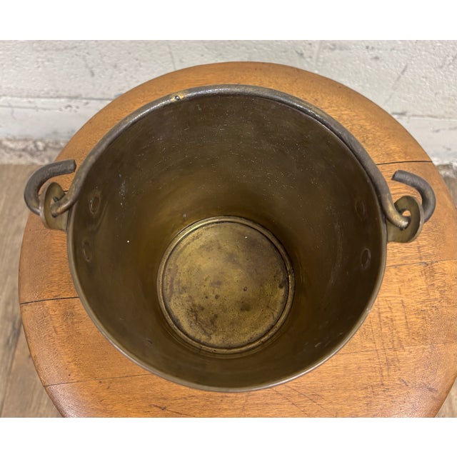 Early 20th Century Vintage Brass Bucket Balti With Swinging Adjustable Brass Handle For Sale - Image 5 of 8