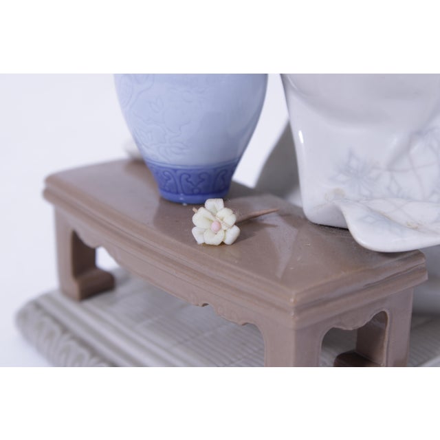 Ceramic Lladro no.4840 Japanese Girl Decorating For Sale - Image 7 of 12