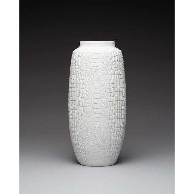 Op-Art Bisque Porcelain Vases with Crocodile Reptile Relief by Manfred Frey for AK Kaiser, 1960s, Set of 2 For Sale - Image 10 of 18