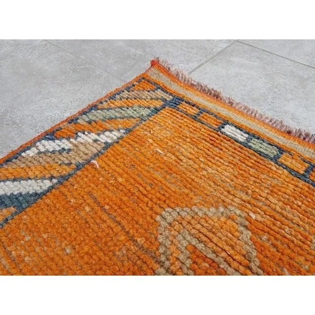 This is a vintage Turkish handwoven Anatolian OUSHAK rug. We collect Vintage rugs from Anatolia, which is the eastern part