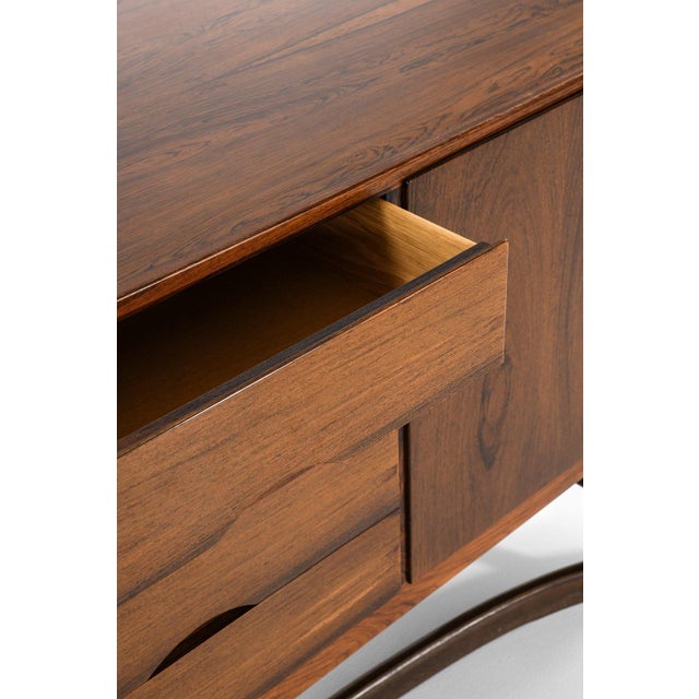 Sideboard in Rosewood attributed to Johannes Andersen, 1968 For Sale - Image 6 of 10