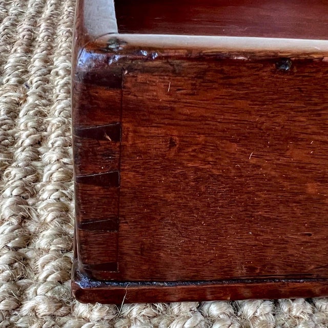 An English Mahogany Butler's Tray Table on Stand, C. 1800 For Sale - Image 4 of 6