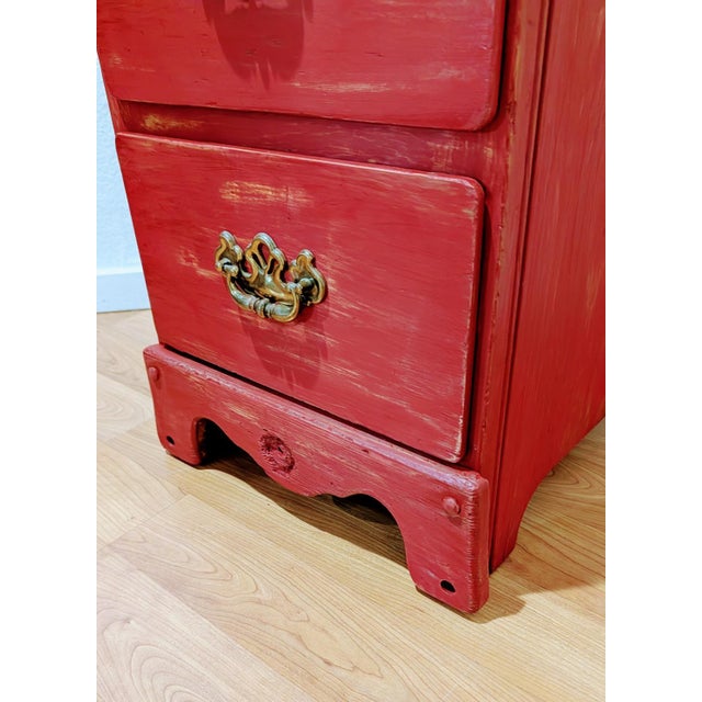Vintage Distressed Shabby Chic Chest 3 Drawer Mid 20th Century For Sale In Los Angeles - Image 6 of 7