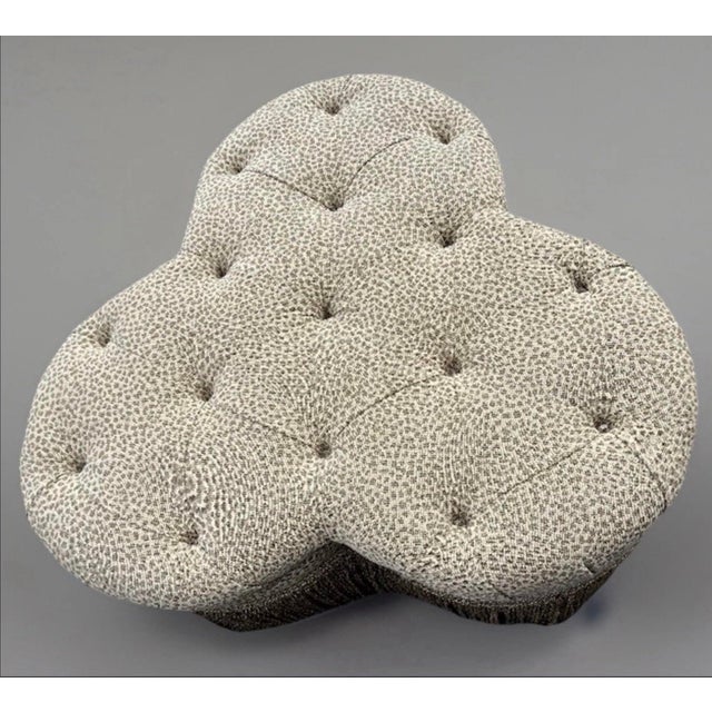 This beautiful oversized ottoman is perfect for additional seating in a living room or bedroom or even in a large walk in...