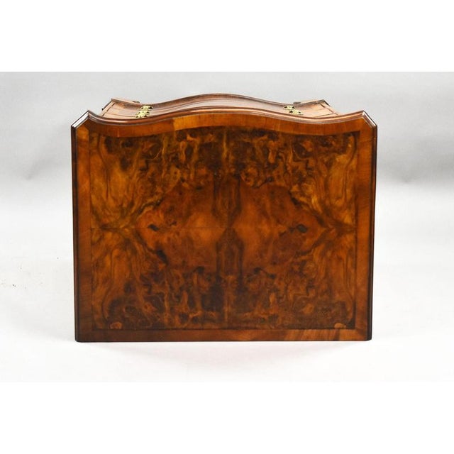 Georgian Style Walnut Serpentine Batchelor's Chest, 1920 For Sale - Image 6 of 7