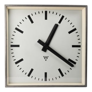 C 401 Clock in Grey from Pragotron, 1970s For Sale