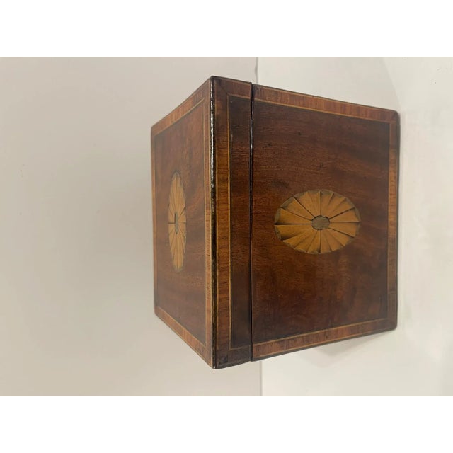 English Regency Tea Caddy with Inlay and Interior Lid, 19th Century For Sale - Image 4 of 9