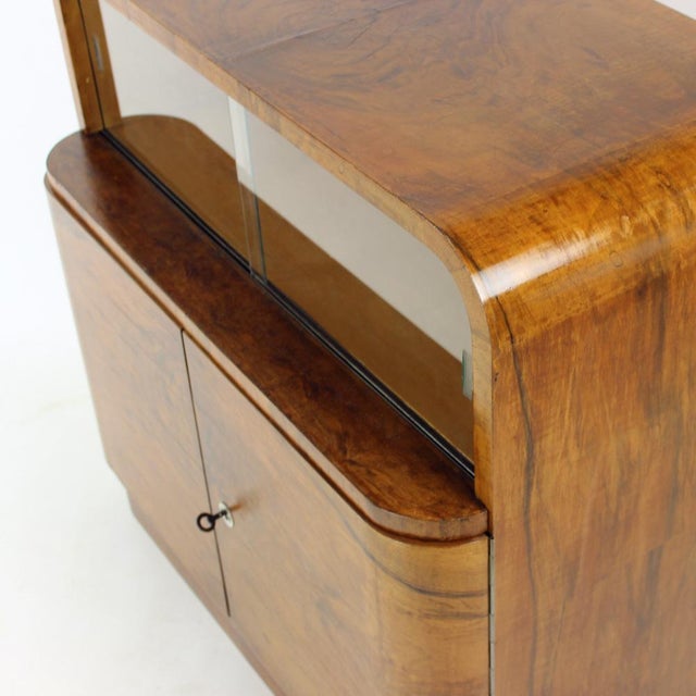 Art Deco Sideboard or Dry Bar in Walnut, Former Czechoslovakia, 1930s For Sale - Image 12 of 18