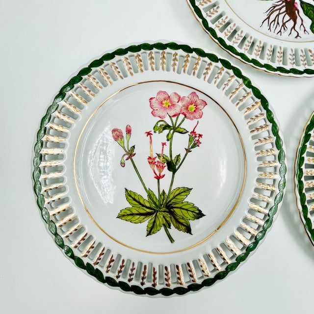 Vintage Reticulated Floral Plates With Green and Gold Trim - Set of 3 For Sale - Image 14 of 18