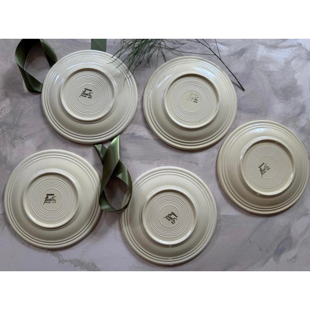 Mid-Century Modern Set of Five (5) Vintage Old Ivory Cream 9.5” Fiestaware Plates | Cottage Core For Sale - Image 3 of 6