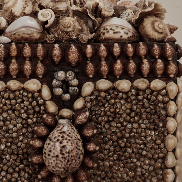 Vintage Large Seashell Encrusted Box For Sale - Image 12 of 14