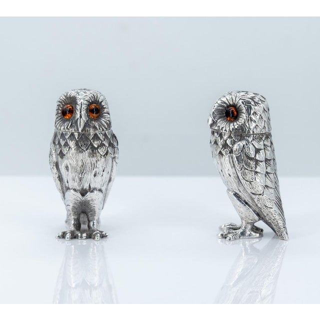 1960s Elizabeth II English Silver Owl Salt Shakers by Richard Comyns, London, 1967, Set of 2 For Sale - Image 5 of 14