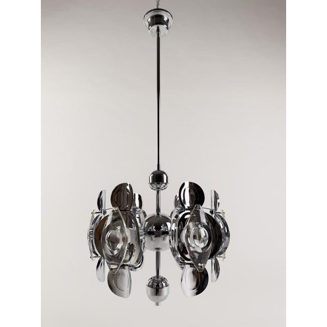 Space Age Chrome Chandelier in Crystal Glass Optic Lens by Oscar Torlasco, 1970s For Sale - Image 10 of 18