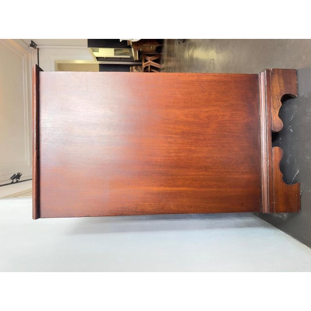 British George III Chest of Drawers For Sale - Image 11 of 12