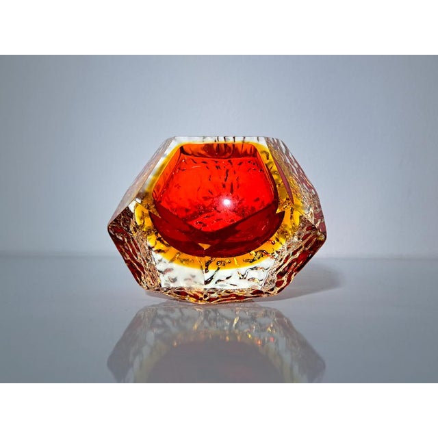 Mid-Century Modern Submerged Murano Glass Ashtray from Alessandro Mandruzzato, 1970s For Sale - Image 3 of 8