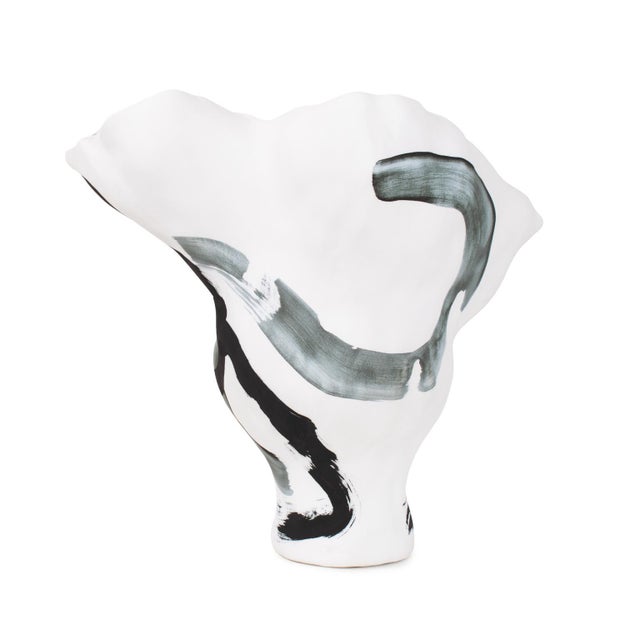 Kenneth Ludwig Chicago Hadrill Vase- Short For Sale - Image 4 of 11