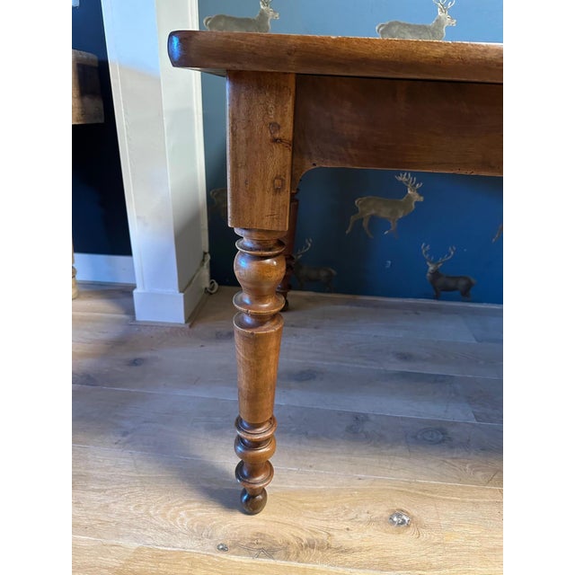 Beautiful, large, antique French walnut table in perfect condition. Warm color and beautiful grain of the walnut. The 94cm...