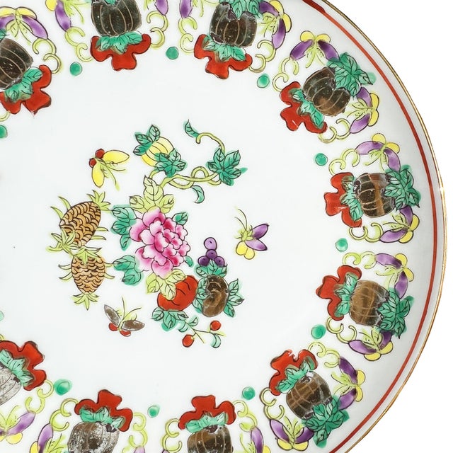 Early 20th Century Antique Chinoiserie Famille Rose Porcelain Plate With Pineapple & Floral Motifs For Sale - Image 5 of 10