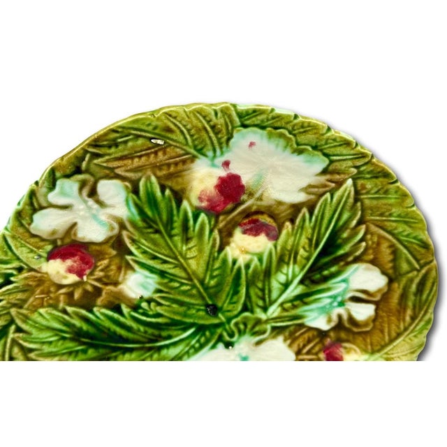 Bottle Green Beautiful Antique Victorian Majolica Dish With Bracket for Wall Plate Hanging Display Circa 1880s - Nice Colors For Sale - Image 8 of 17