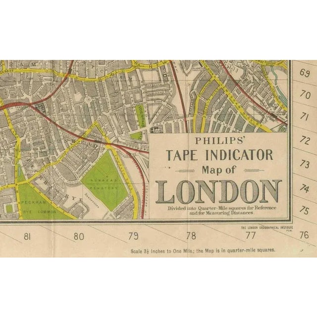 Vintage Map of London, 1930 For Sale - Image 10 of 13