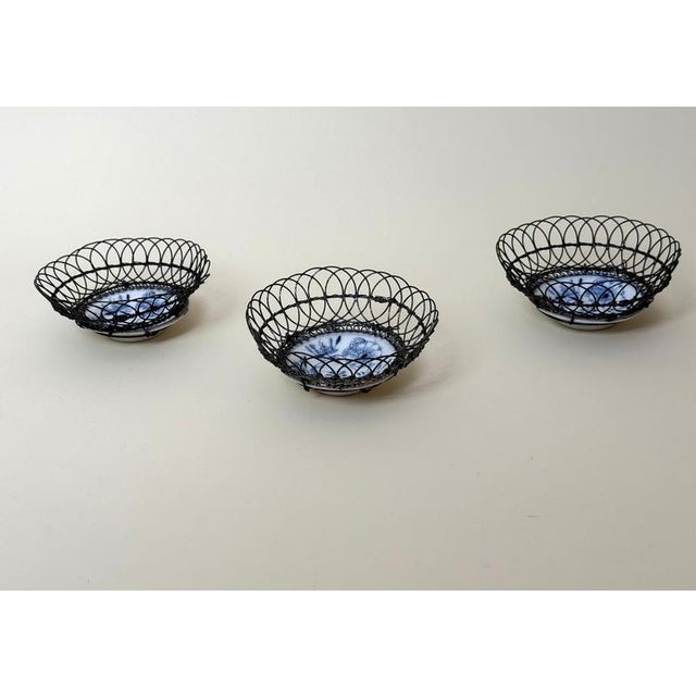 19th Century Porcelain Wire Bowls attributed to Meissen, Germany, Set of 3 For Sale - Image 4 of 16