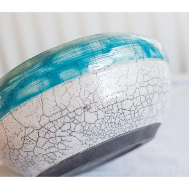 Turquoise 80s Vintage California Studio Raku Pottery Bowl, With Turquoise & White Crackle Glaze For Sale - Image 8 of 12