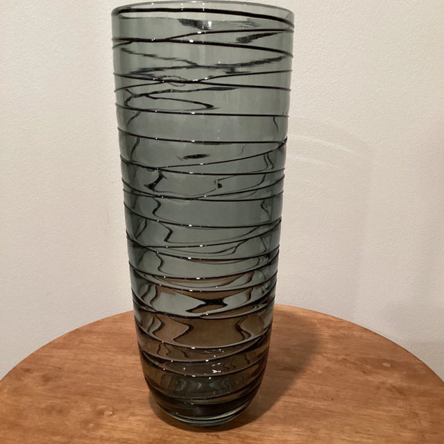 Vintage Mid 20th Century Black and Gray Smooth Patterns Large Glassware Artistic Vase Transparent Murano Glass Style For Sale - Image 13 of 13