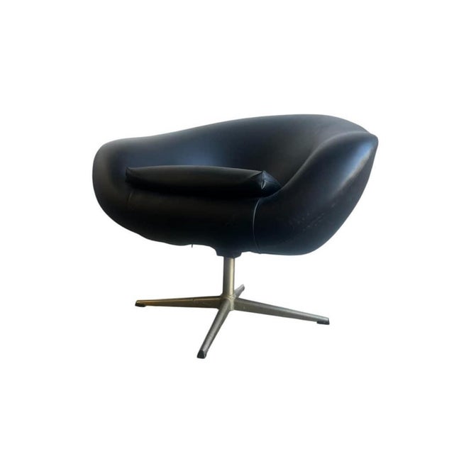 82 x 62 x 70 h black armchair Vintage black armchair / one-seater with star base JANSSON Retro 'RONDO' swivel chair,...