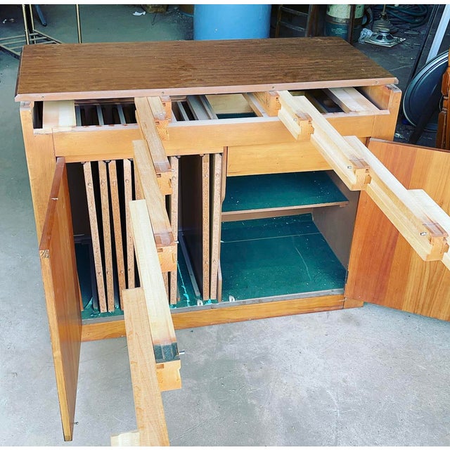 1950s Mid Century Watertown Extending Sliding Dining Table For Sale - Image 5 of 6