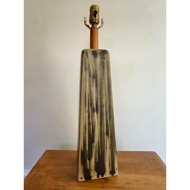 1970s Mid-Century Modern Studio Pottery Lamp With Shade and Finial For Sale - Image 4 of 10