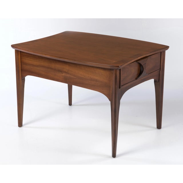 Mid-Century Modern Kent Coffey Perspecta Walnut Rosewood Boat Shaped End Table For Sale - Image 3 of 13