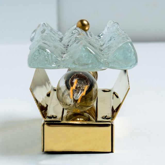 Textured Ice Glass Gold Wall Light attributed to J. T. Kalmar for Kalmar, 1970 For Sale - Image 10 of 17