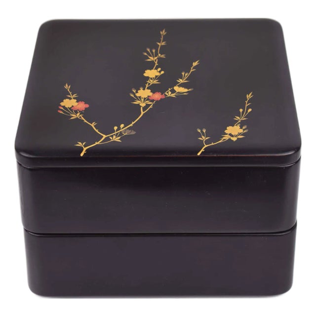 Early 20th Century 2-Tier Black Lacquerware With Handpainted Gold Maki-E Cherry Blossom Sakura Design Jubako Bento Lunch Box For Sale