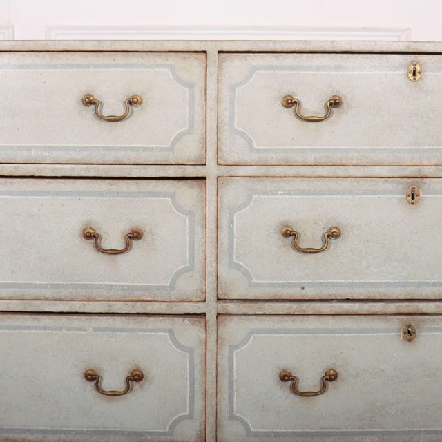 Antique English Painted Chest of Drawers, 1820 For Sale - Image 4 of 12