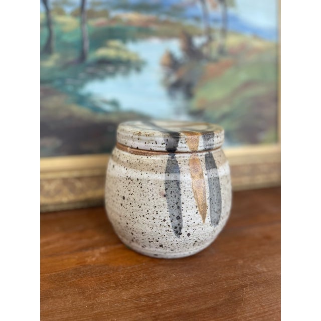 1970s Signed 1978 Studio Pottery Jar by Alice - Hand-Thrown Speckled Stoneware With Painted Lid and Cobalt Glazed Interior. For Sale - Image 5 of 10