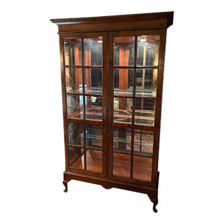 Attributed to Hekman Furniture Glass Front Display Cabinet With Burled Wood, Mirrored Back, Lighted and Glass Shelves, For Sale