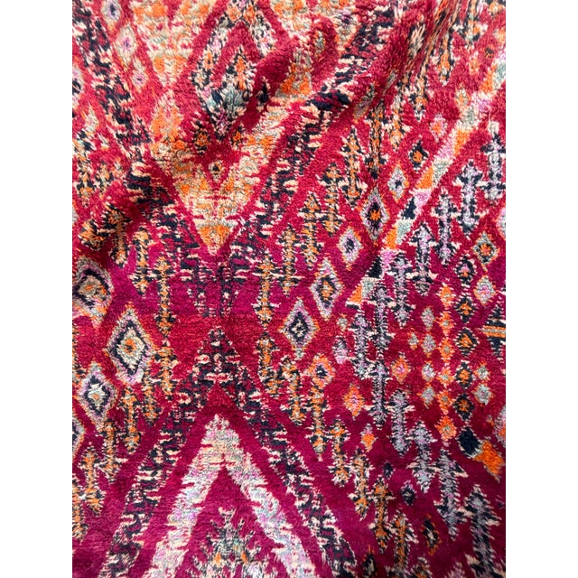 Large Vintage Beni M’Guild Moroccan Rug – Handwoven Tribal Wool Carpet in Deep Red and Saffron For Sale - Image 9 of 11