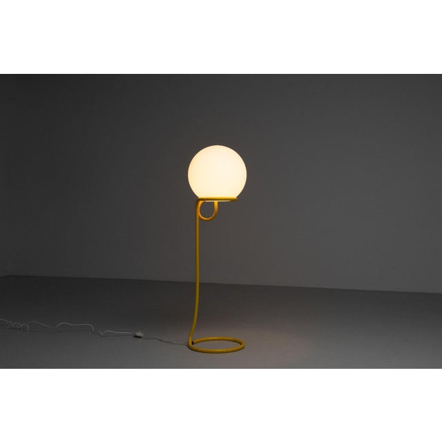 Globe Floor Lamp attributed to Aldo Van Den Nieuwelaar for Domani, 1967 For Sale - Image 13 of 15