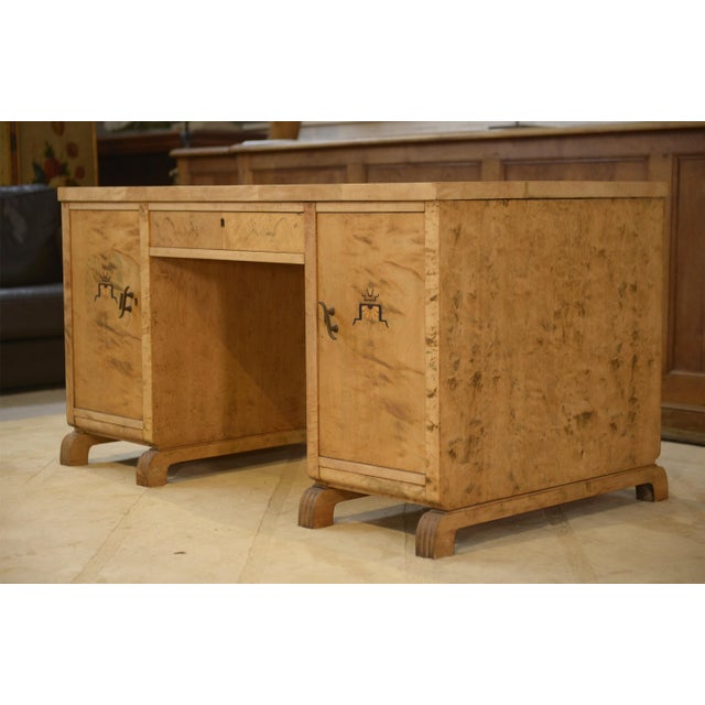 English Desk in Birch Burl with Bee Motif Marquetry, 1950s For Sale - Image 11 of 14