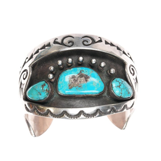 Native American 6.25" Jj Navajo Sterling and Turquoise Shadowbox Cuff Bracelet For Sale - Image 3 of 10